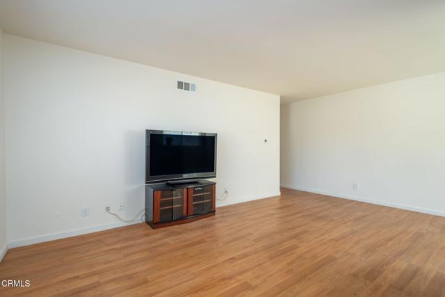 MLS #V1-32694 image #11