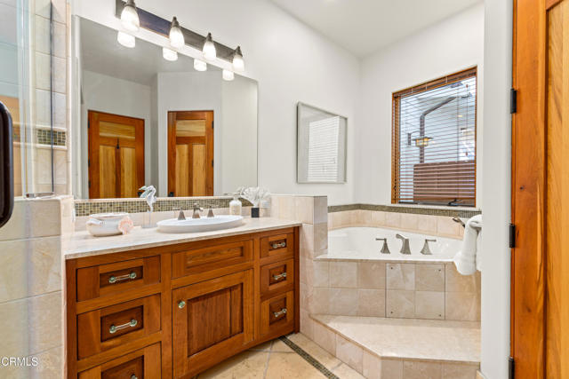 MLS #V1-32700 image #16