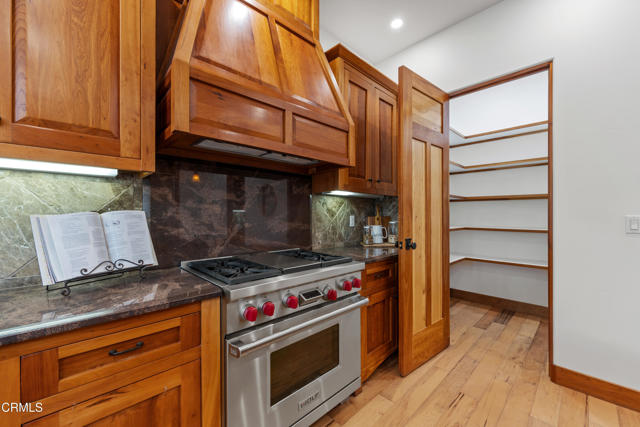 MLS #V1-32700 image #9