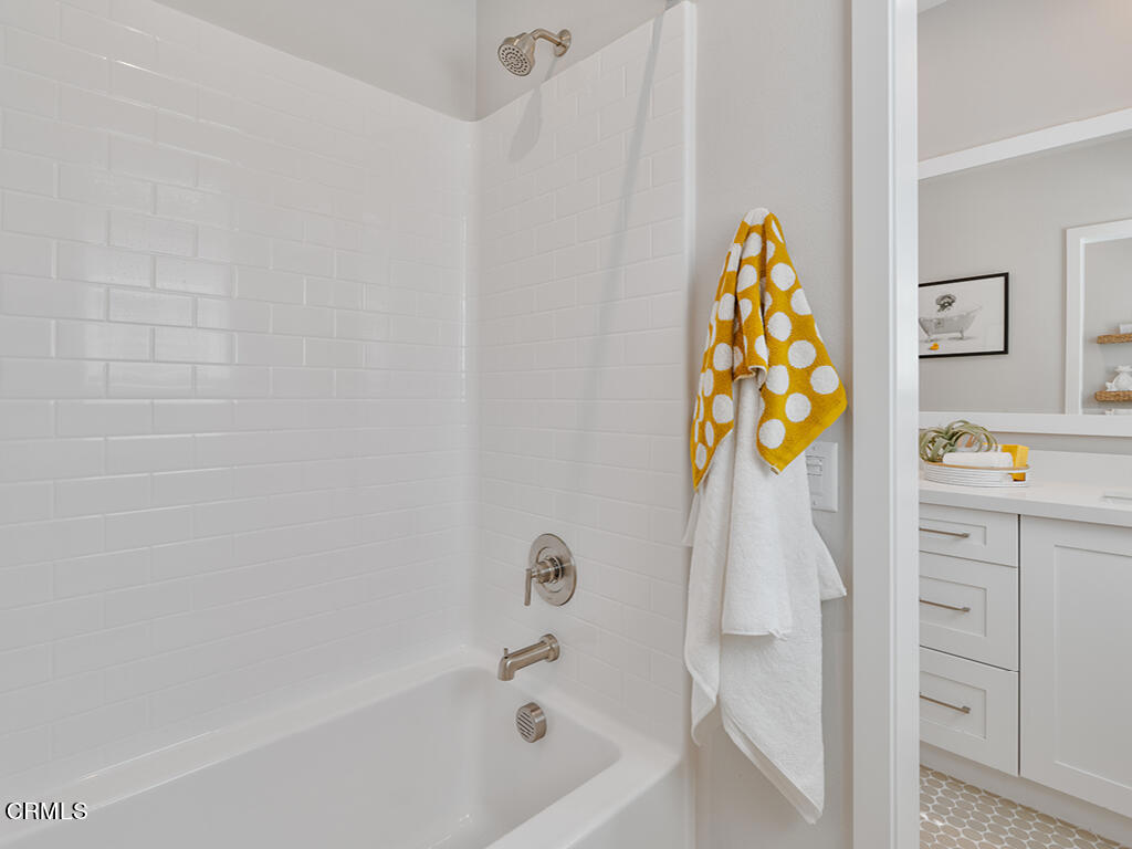 MLS #V1-32718 image #23