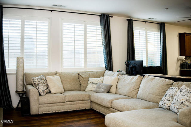 MLS #V1-32751 image #11