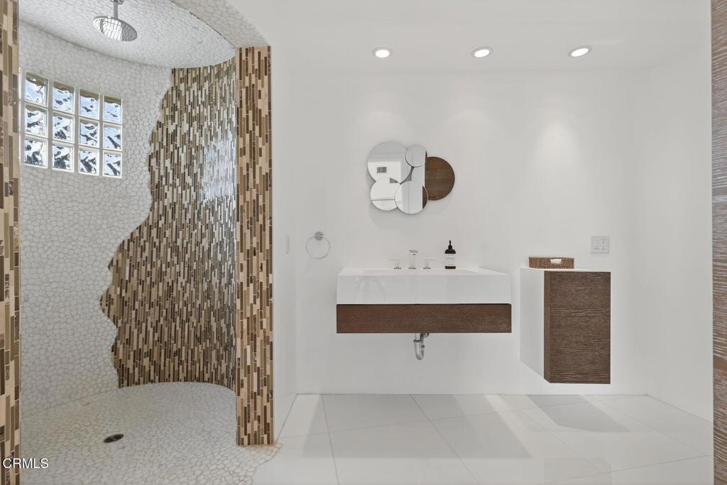 MLS #V1-32764 image #26