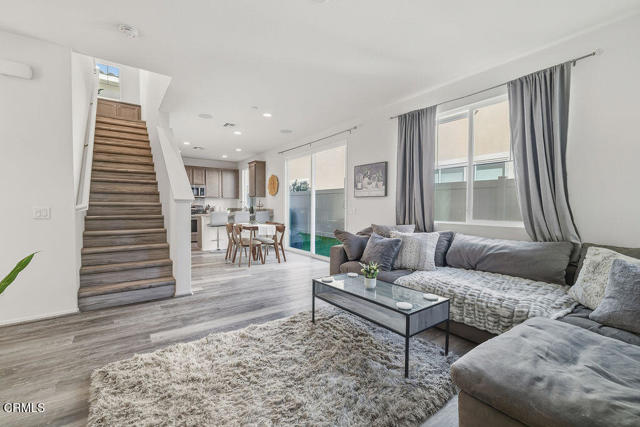 MLS #V1-32805 image #10