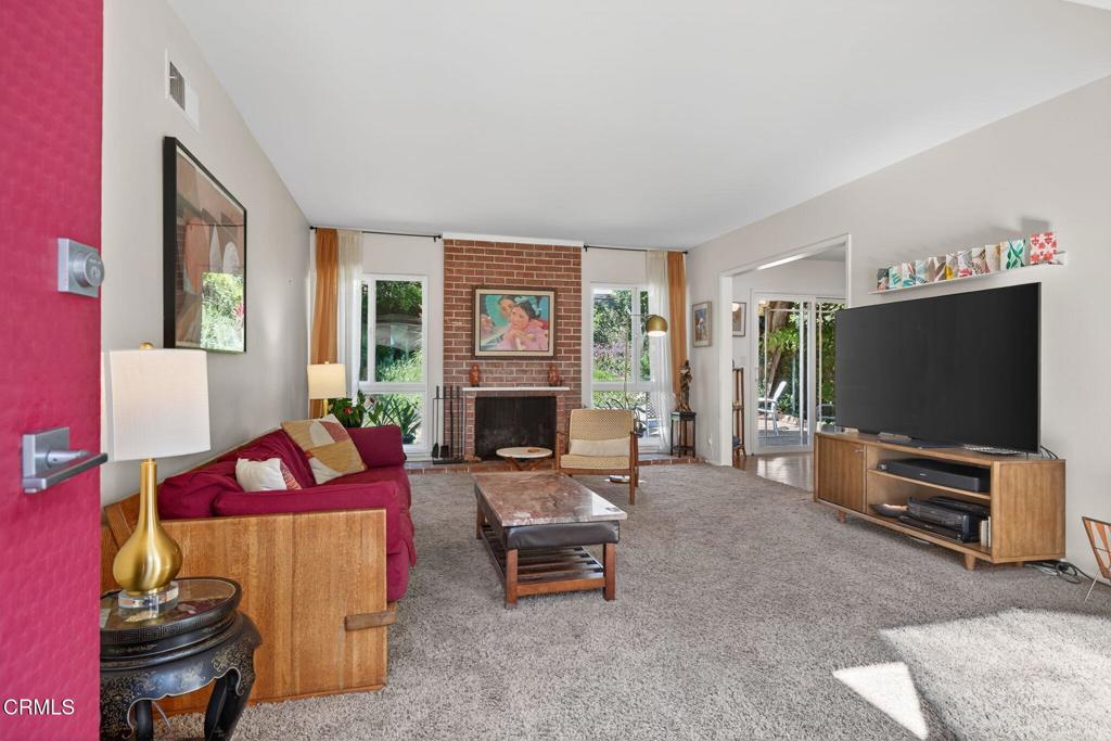 MLS #V1-32813 image #5