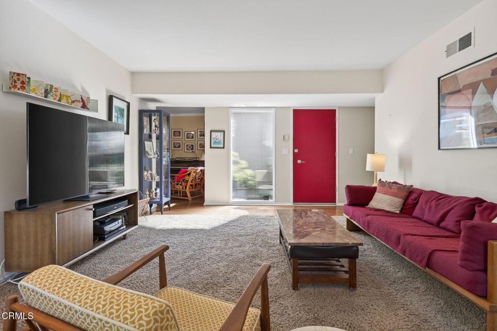 MLS #V1-32813 image #8