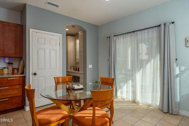 MLS #V1-32824 image #10