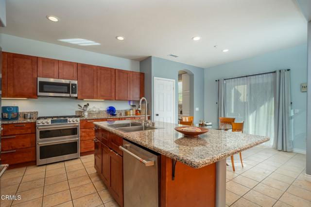 MLS #V1-32824 image #11