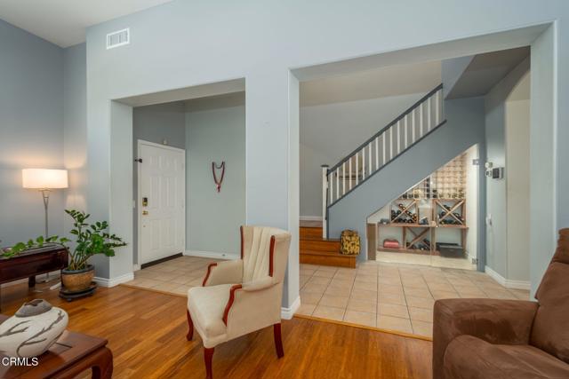 MLS #V1-32824 image #8