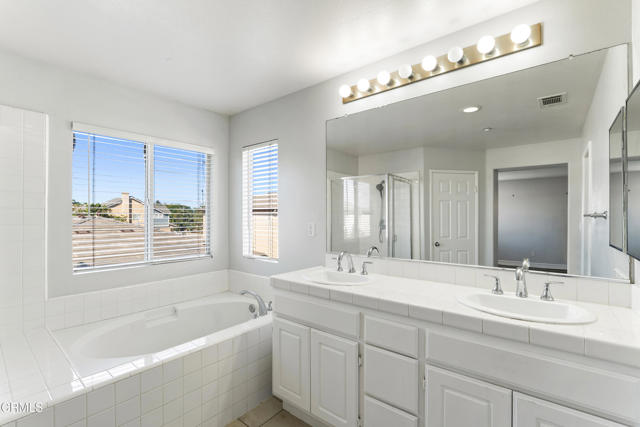 MLS #V1-32838 image #11