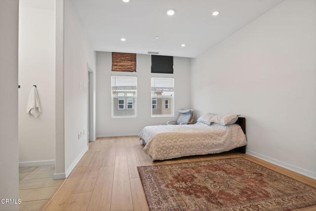 MLS #V1-32847 image #21