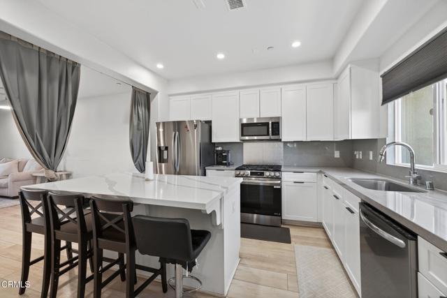 MLS #V1-32847 image #5