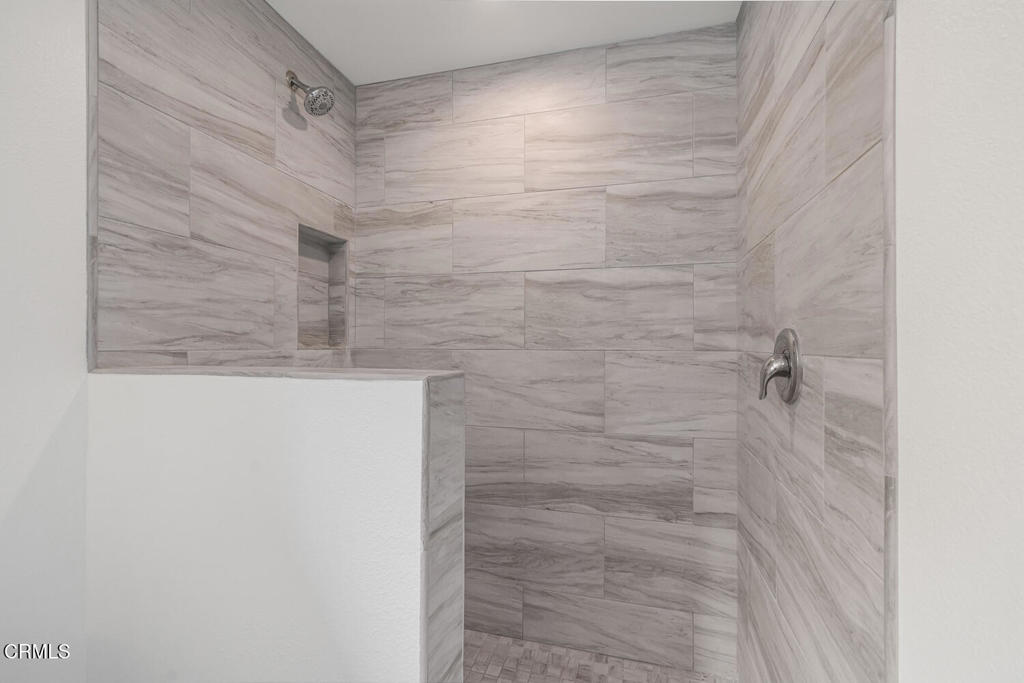 MLS #V1-32850 image #11