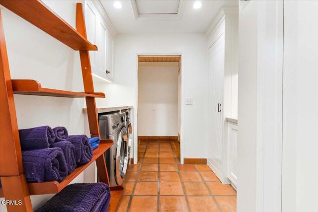 MLS #V1-32864 image #48