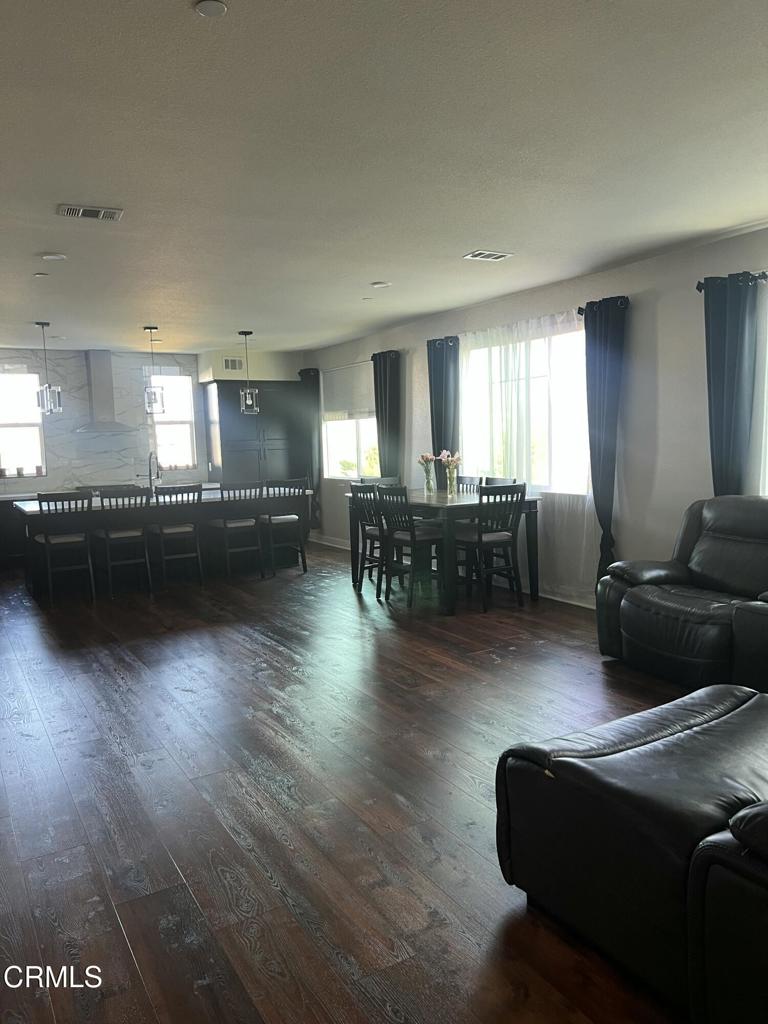 MLS #V1-32885 image #11