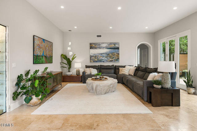 MLS #V1-32891 image #39