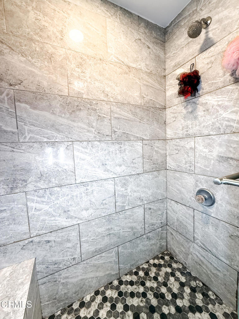 MLS #V1-32895 image #14