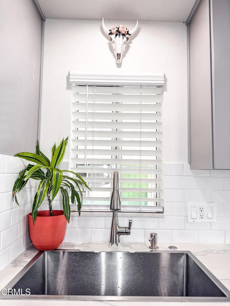 MLS #V1-32895 image #4