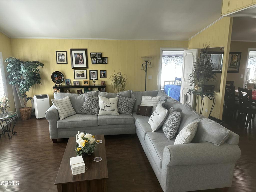 MLS #V1-32898 image #3