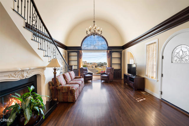 MLS #V1-32899 image #5