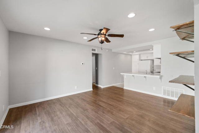 MLS #V1-32903 image #4