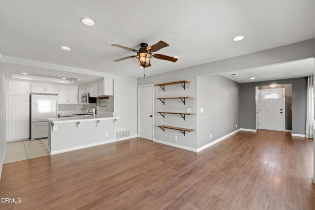 MLS #V1-32903 image #5