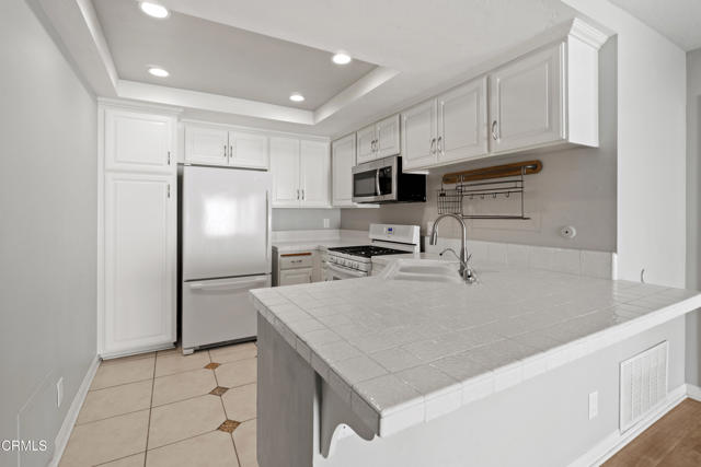 MLS #V1-32903 image #6