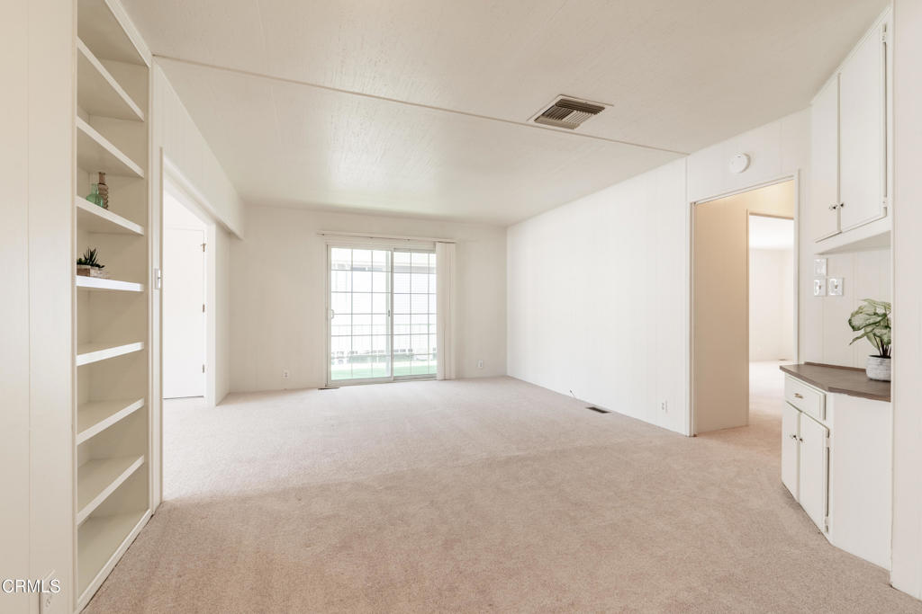 MLS #V1-32912 image #14