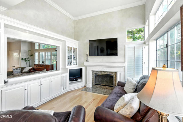 MLS #V1-32924 image #6