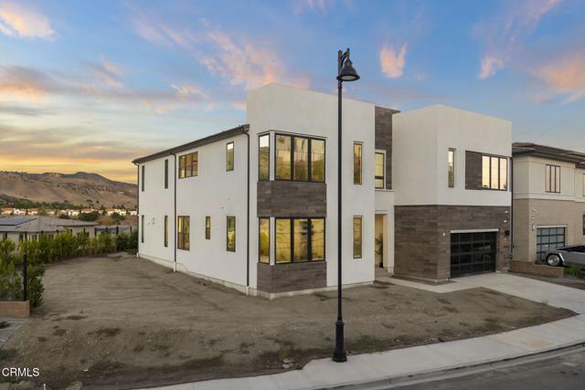 MLS #V1-32927 image #2