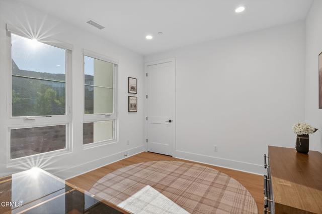 MLS #V1-32927 image #52