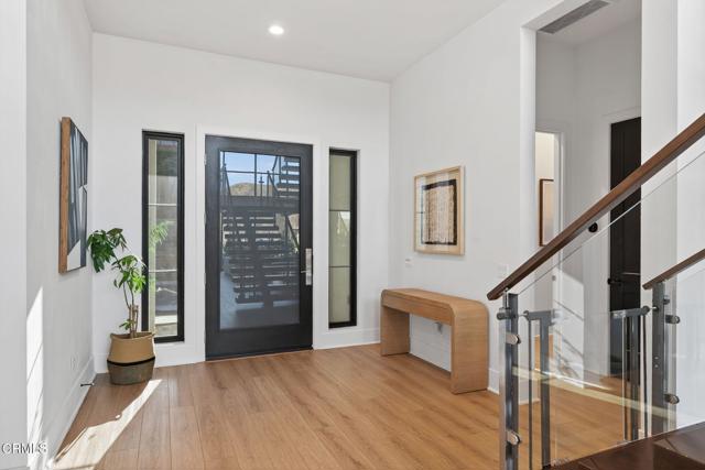 MLS #V1-32927 image #8