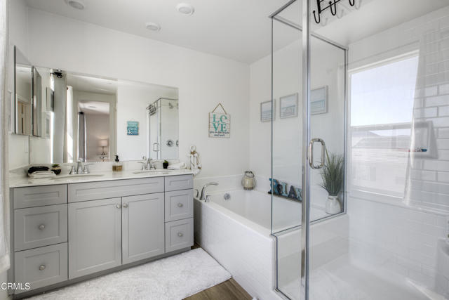 MLS #V1-32931 image #22