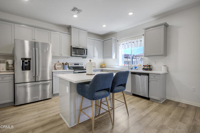 MLS #V1-32931 image #6