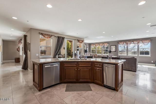 MLS #V1-32933 image #9