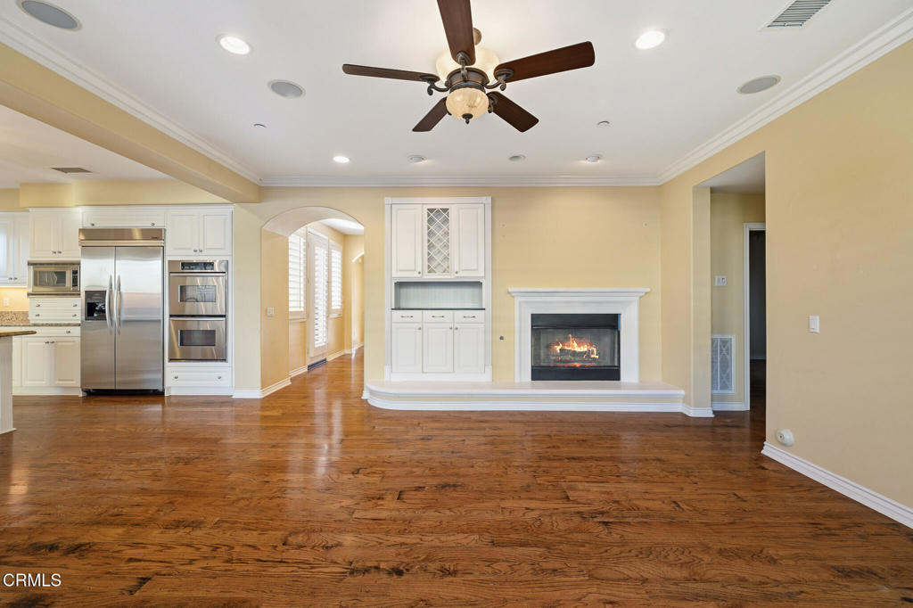 MLS #V1-32946 image #14