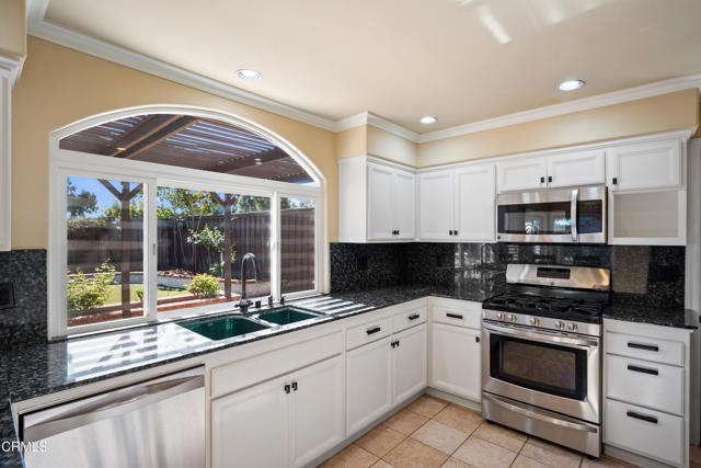 MLS #V1-32947 image #4