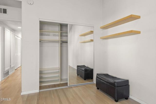 MLS #V1-32965 image #26