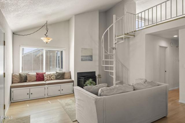 MLS #V1-32965 image #3