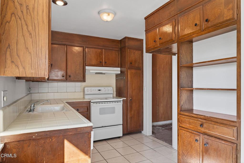 MLS #V1-32975 image #19