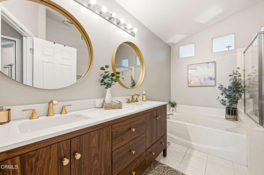 MLS #V1-32978 image #12