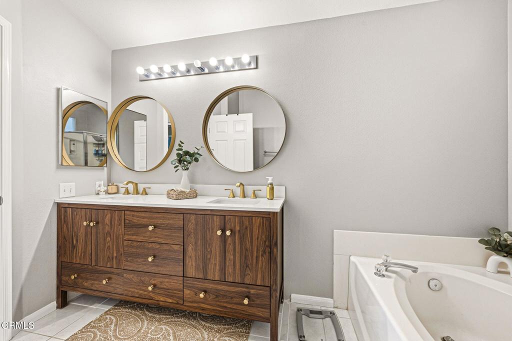 MLS #V1-32978 image #13