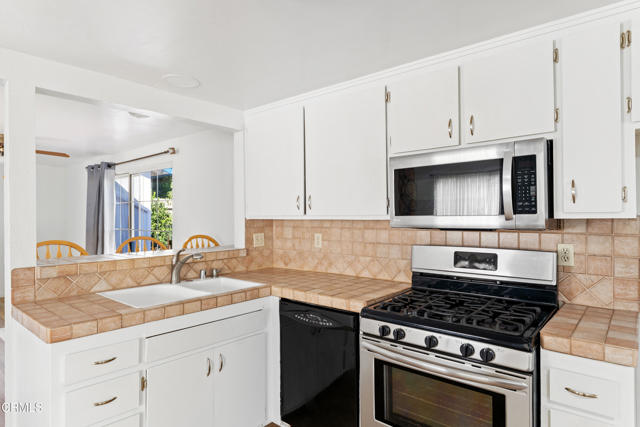 MLS #V1-32985 image #14