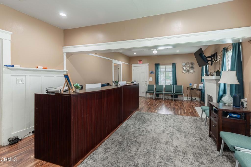 MLS #V1-32993 image #9