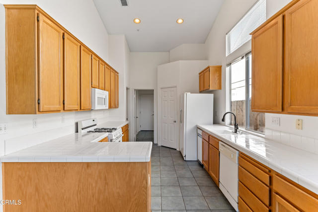 MLS #V1-32994 image #16