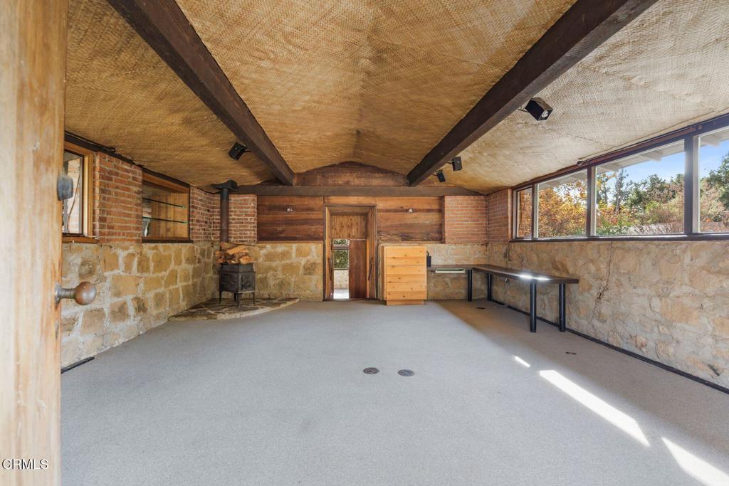 MLS #V1-32999 image #21