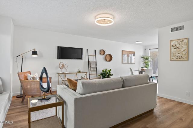 MLS #V1-33003 image #7