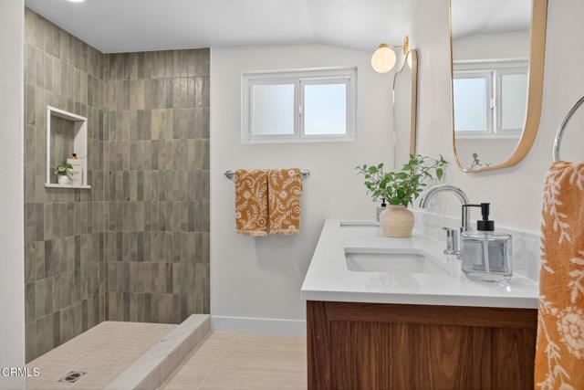 MLS #V1-33007 image #15