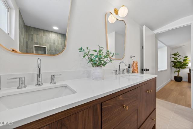 MLS #V1-33007 image #17