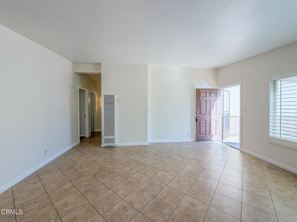 MLS #V1-33011 image #1