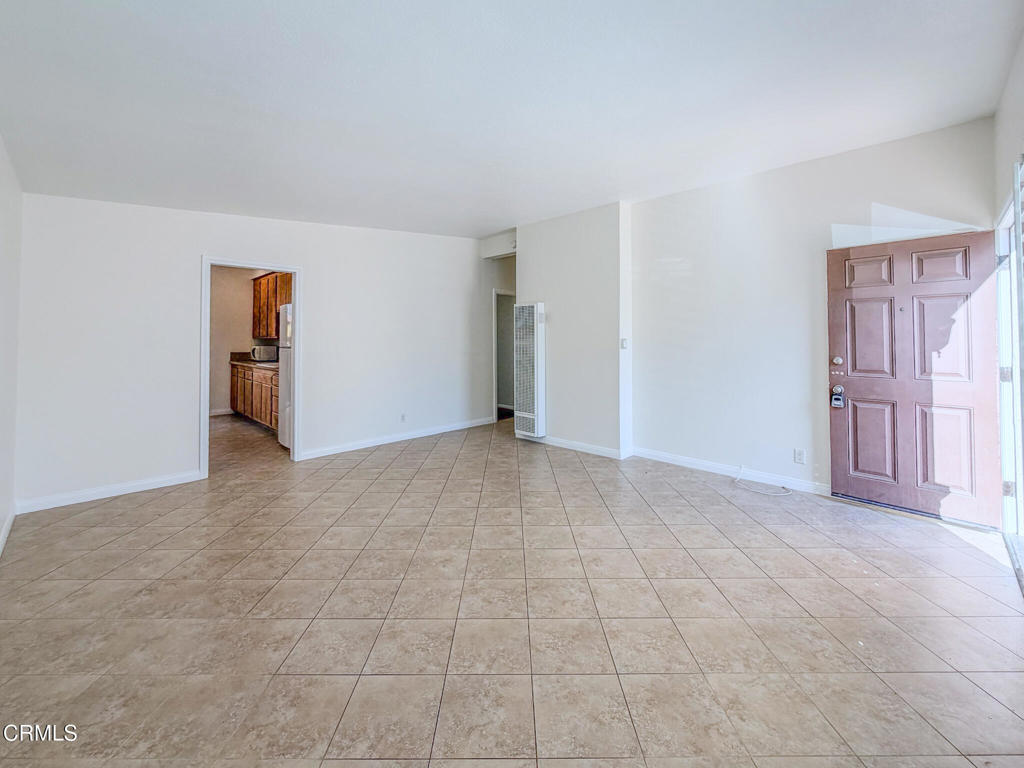 MLS #V1-33011 image #2